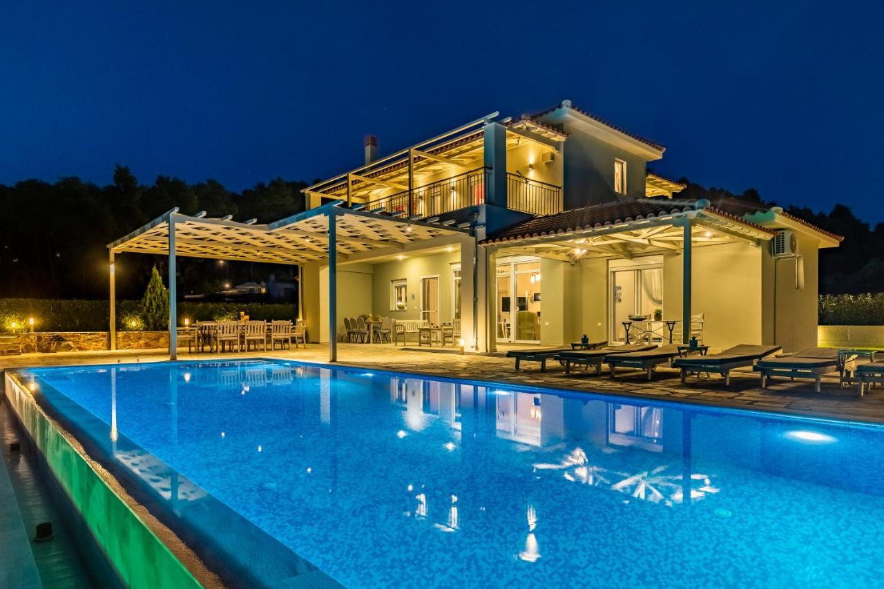 Villa Aelia By Kardous Alikias Buitenkant foto